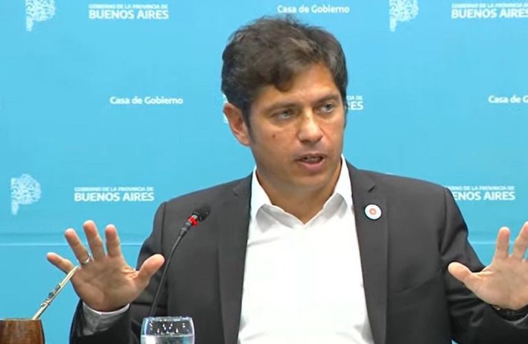 Kicillof anuncia aumento salarial y defiende políticas económicas