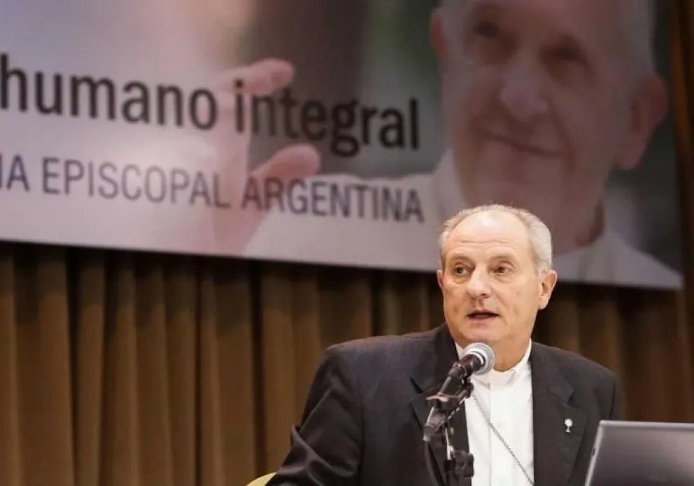 Monseñor Lugones afirmó que el país debe saldar la "deuda interna que nos falta como democracia"