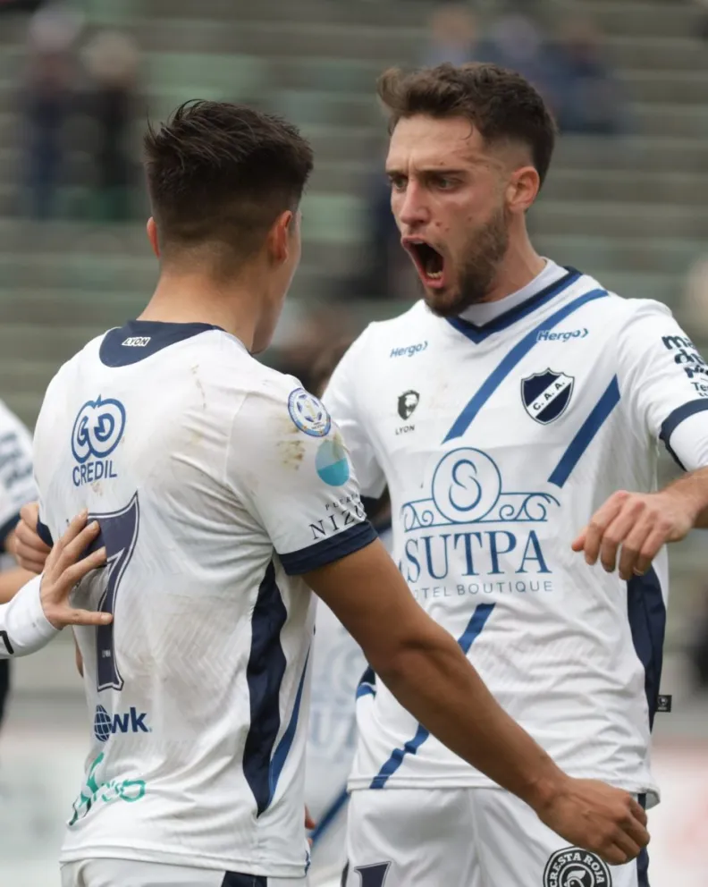 Alvarado venció 2 a 0 a Patronato en el Minella