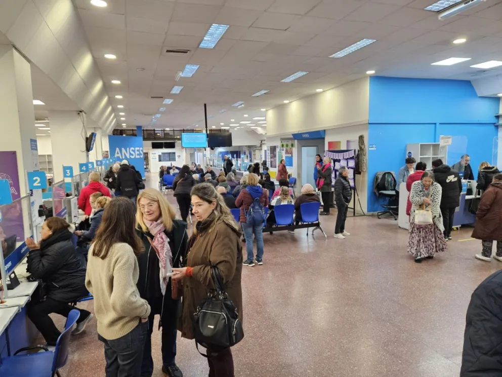 Anses extiende el horario de inscripción al bono para trabajadores informales y abre las oficinas el sábado