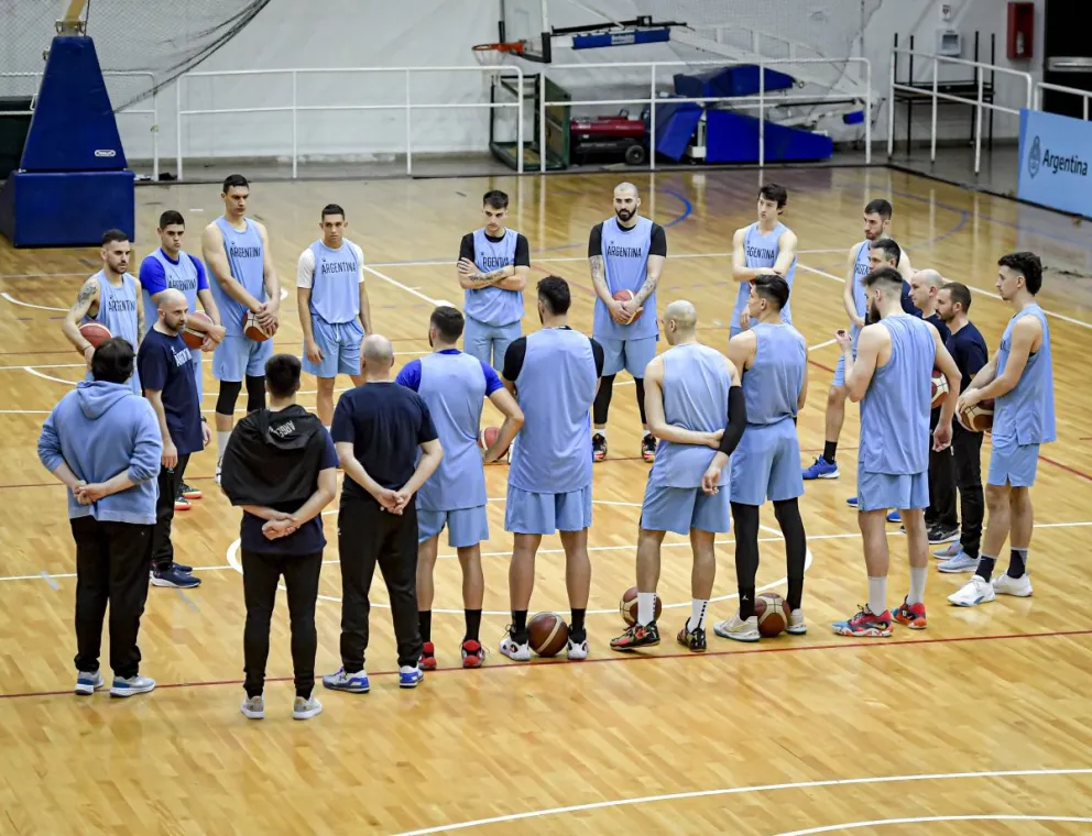 Ramella dio inicio a los entrenamientos con la selección argentina de básquet 