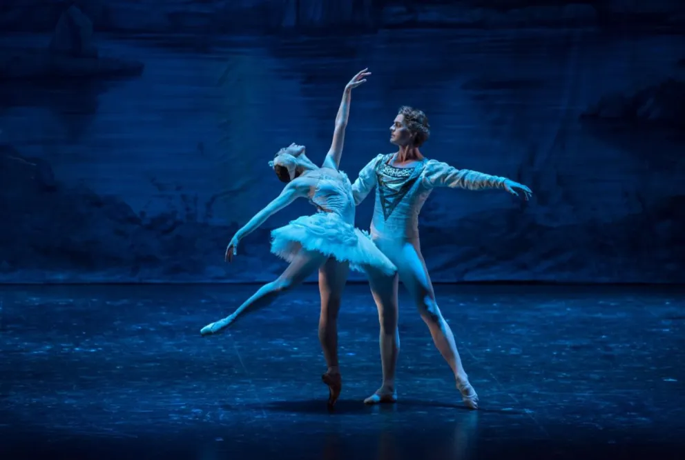 El Ballet de San Petersburgo presenta El Lago de los Cisnes en Mar del Plata
