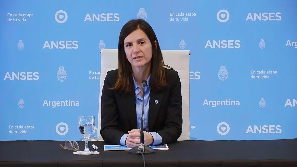 Raverta presentó la renuncia junto a otros funcionarios 
