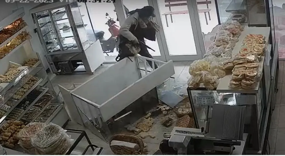  Video del brutal robo a una panadería