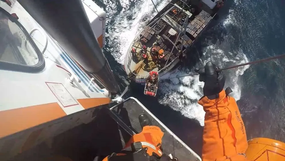 Aeroevacuación exitosa de tripulante de pesquero con síntomas de apendicitis