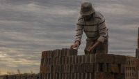 Video: Del barro al ladrillo, la vida de los horneros de Cucullú