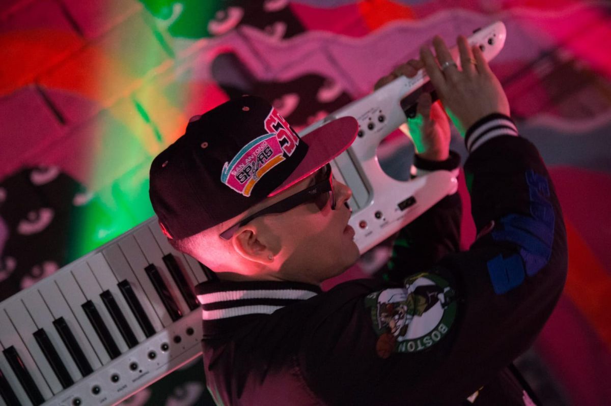 Néstor en Bloque regresa a Mar del Plata con una noche a pura cumbia 
