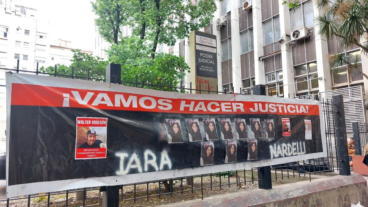 Familiares de Iara Nardelli se movilizaron a Tribunales y afirmaron que la causa no avanza