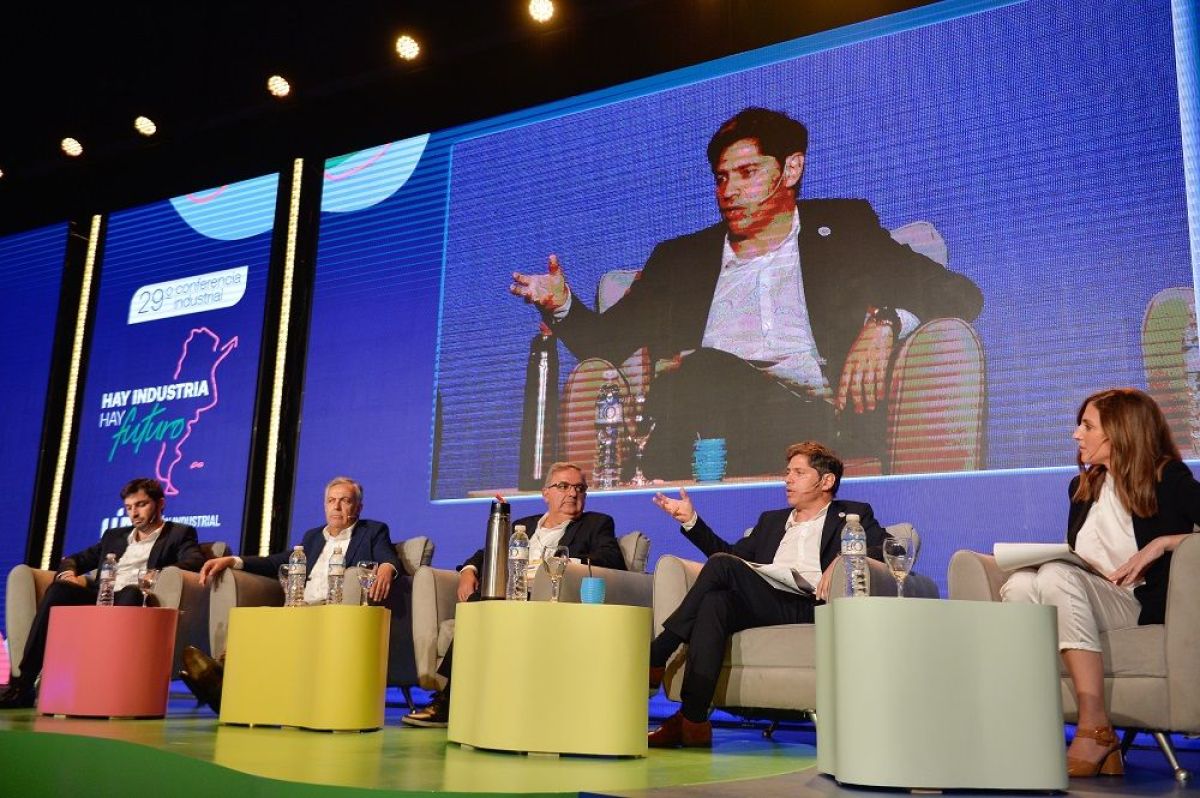 Kicillof en la UIA: “Nuestro compromiso será seguir defendiendo el aparato productivo”