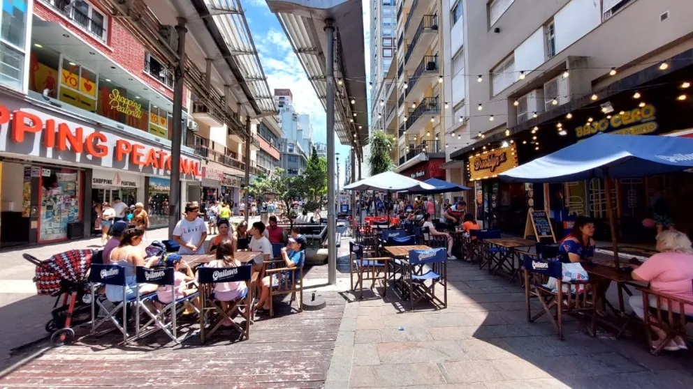 Cuánto cuesta comer en la peatonal de Mar del Plata en la temporada