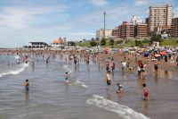 Costa: "Hubo un 5 por ciento de caída de turismo en Mar del Plata y un desplome en el consumo"