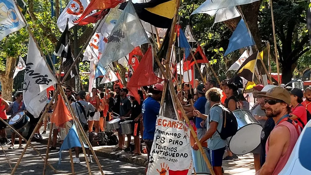 Guardavidas reclaman nuevo aumento de sueldo y adhieren al paro general sin afectar servicio