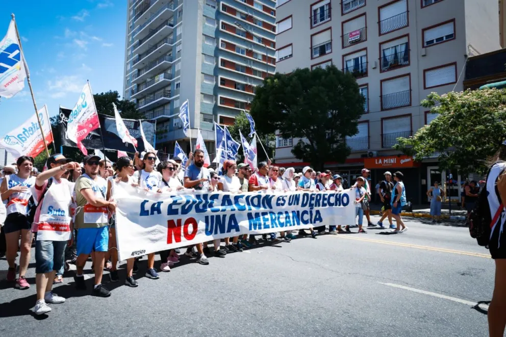 FOTOS: Culminó la movilización por el paro general en Mar del Plata