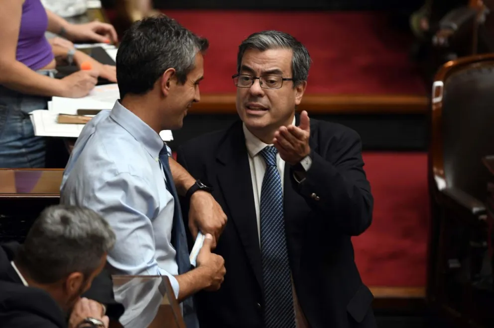 Denuncian irregularidades en la comunicación de textos de la Ley Omnibus que pasó a Senadores