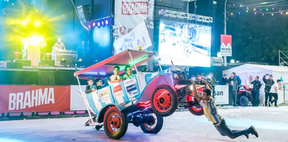 Alegría sobre ruedas: los Autos Locos de Lincoln