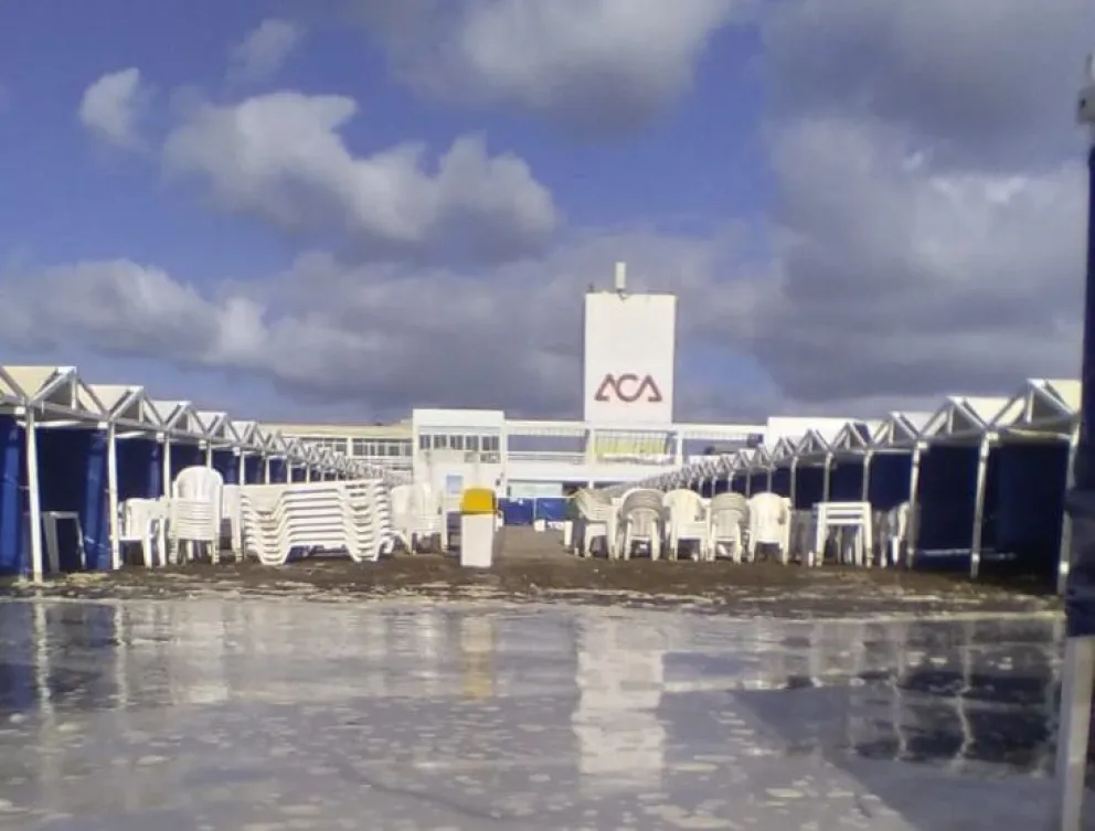 Crecida del mar en Punta Mogotes: Una jornada complicada para los balnearios