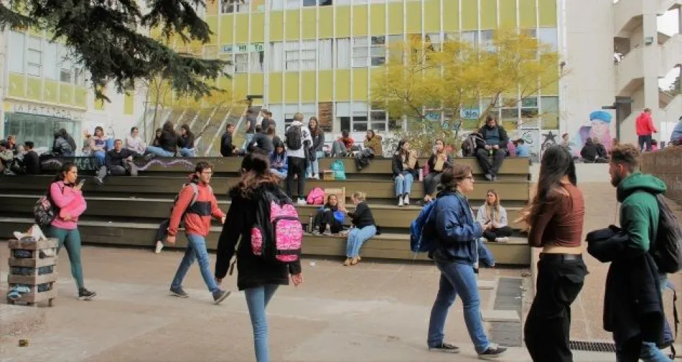 Desde la Unmdp advierten que se ha ingresado en un "cuello de botella" por recorte de envío de fondos