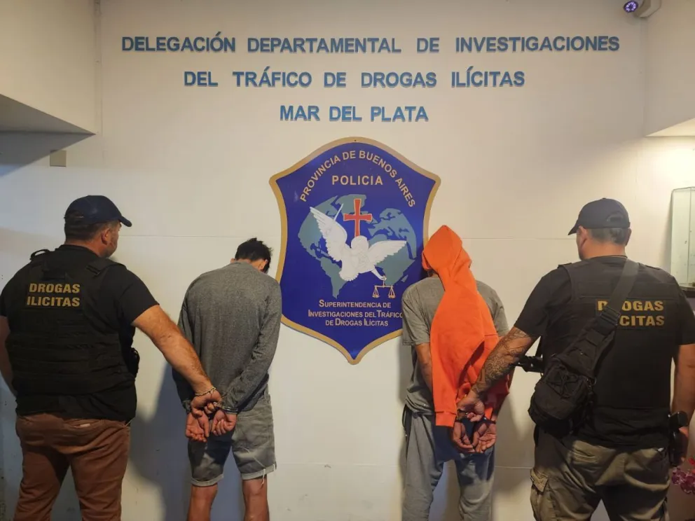 Dos detenidos y secuestro de cocaína durante allanamientos en barrio Villa Gascón