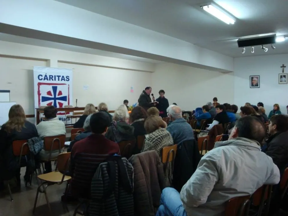 Mónica Aguerrido de Cáritas Mar del Plata aborda la problemática de la pobreza