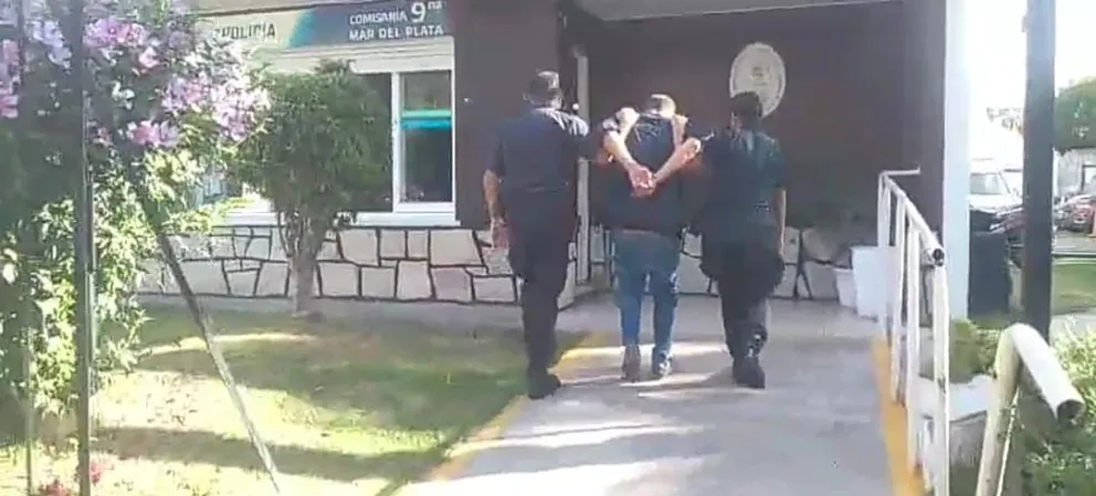 Detienen a un hombre por hurto y fraude con tarjeta de crédito