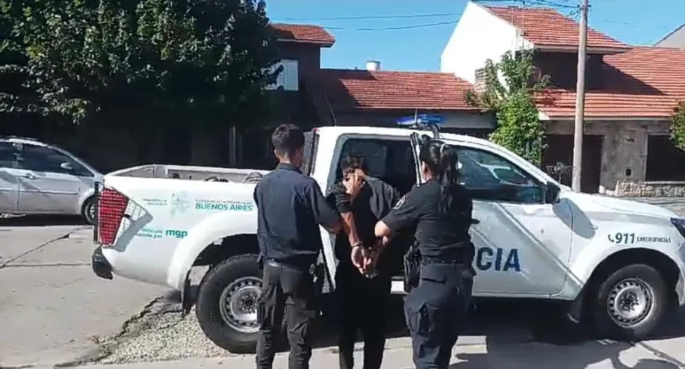 Dos individuos aprehendidos tras raid delictivo en el barrio Chauvin