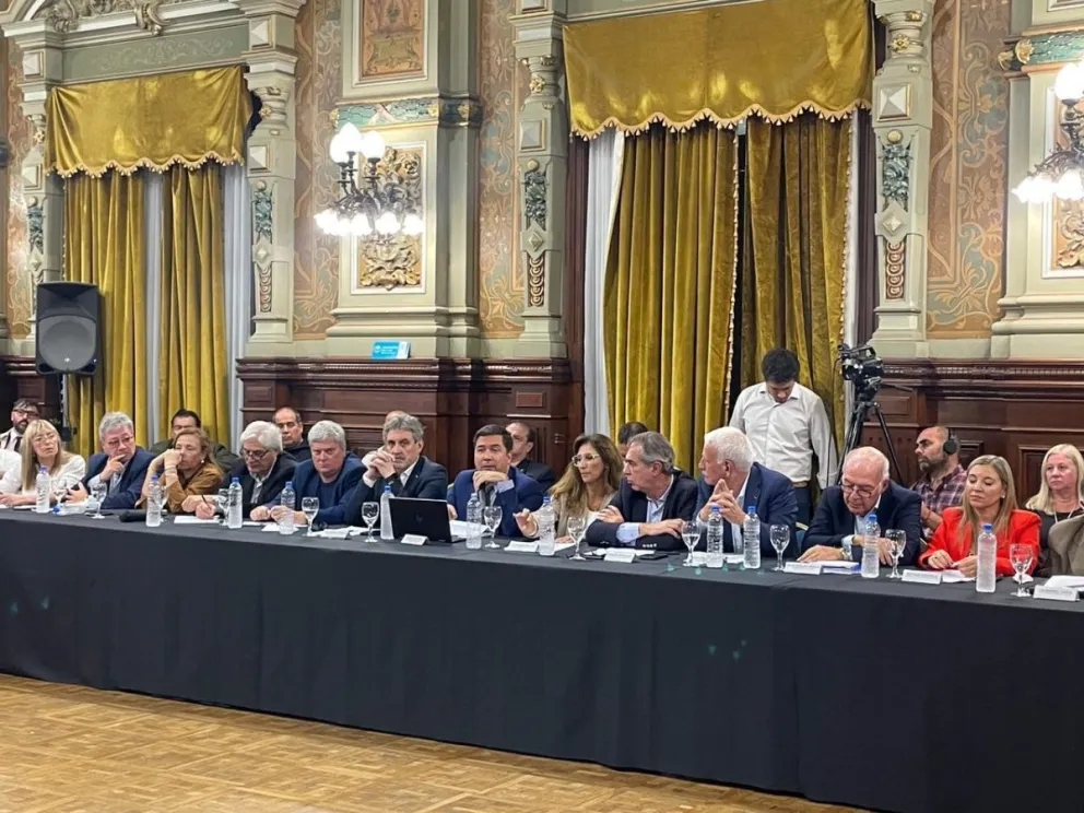 Taladrid formó parte de reunión de trabajo de Kicillof con empresarios bonaerenses