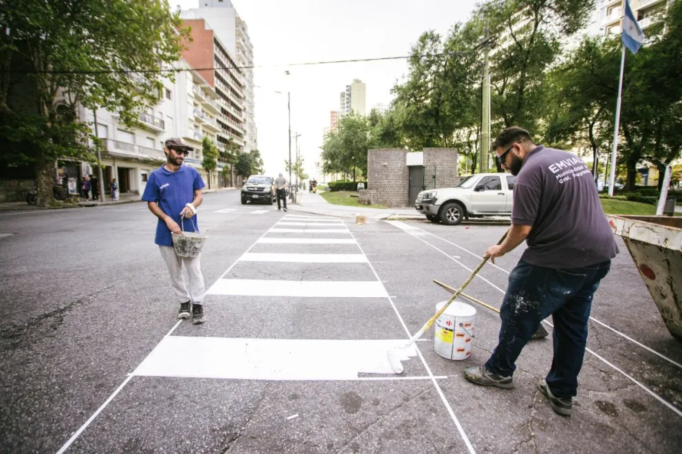 Intervenciones viales en distintos puntos de Mar del Plata: semáforos, carteles y luminarias