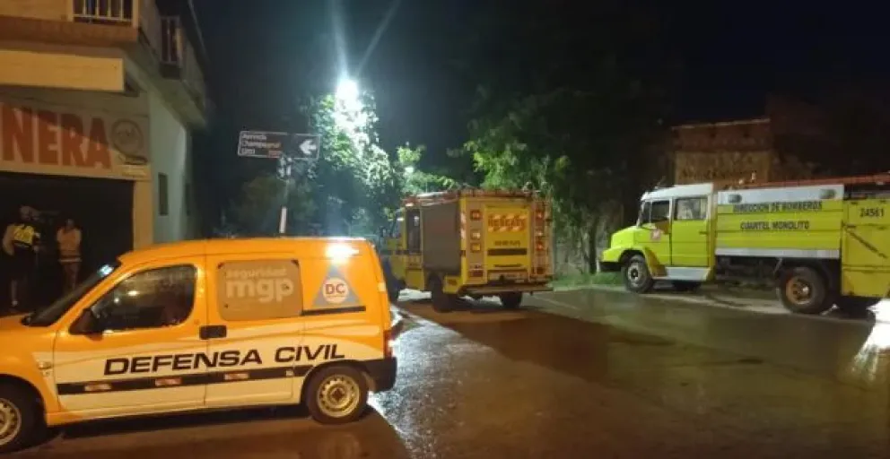 Falleció un hombre aplastado por el acoplado del camión en el barrio Las Lilas