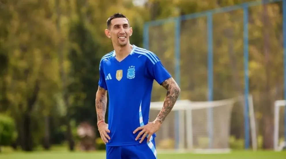 La Selección argentina estrena su nueva indumentaria