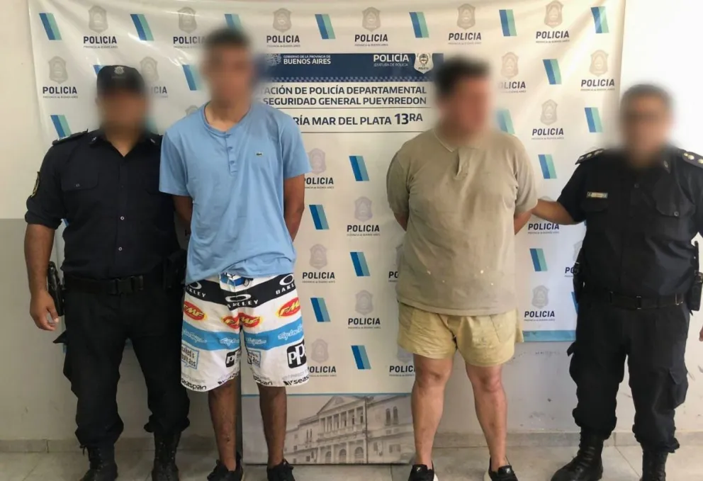 Dos jóvenes y un menor detenidos tras el robo de una moto en Playa Serena