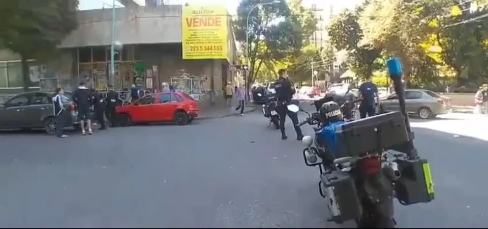Chocan a una mujer de 90 años que caminaba por Olavarría y Gascón 