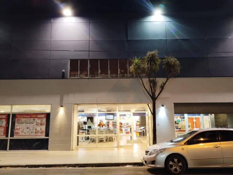 A la cárcel por robar diez latas de atún de un supermercado