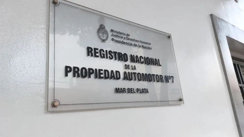 Complicación para hacer trámites en el Registro Automotor por un incendio
