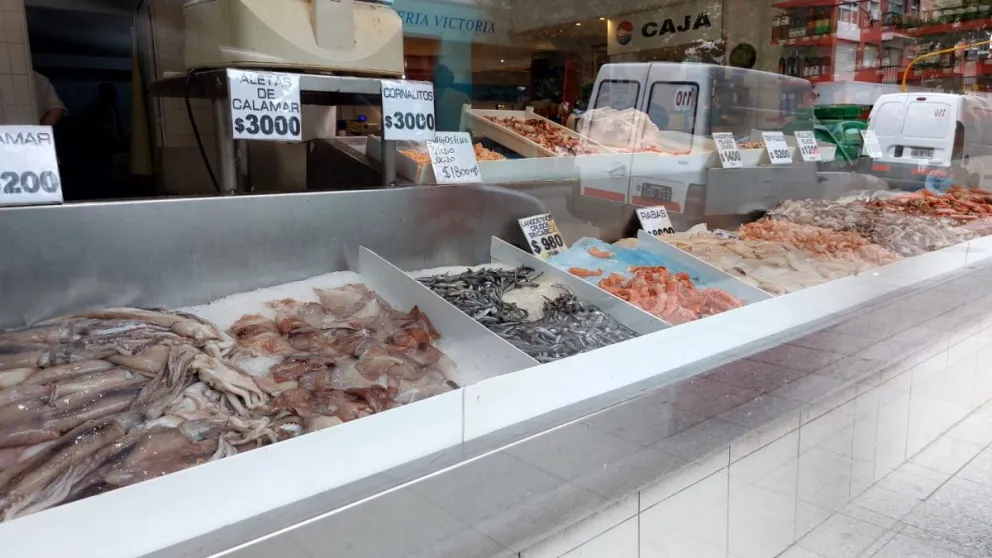 Pescado por las nubes: el kilo de rabas se consigue por 8000 pesos en Mar del Plata