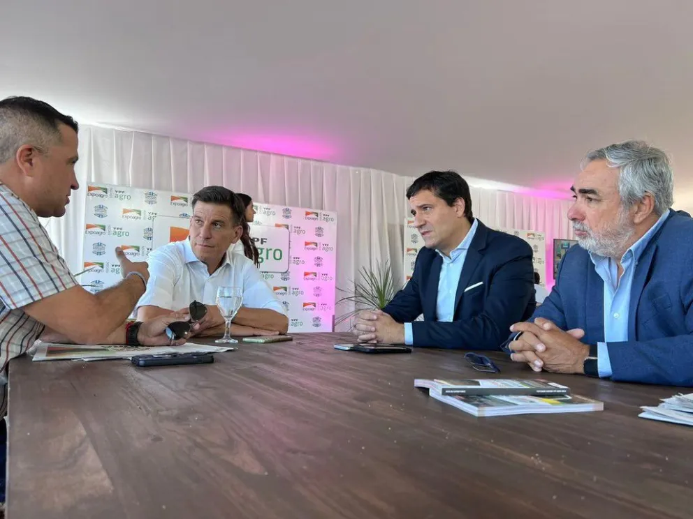 El senador Abad pide que se incorpore la vacuna contra el dengue al calendario nacional