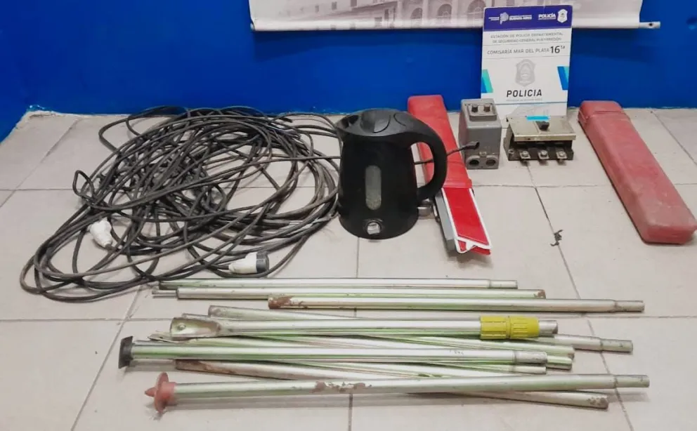 Robo frustrado a un taller: intentaron llevarse cables, caños y una pava eléctrica