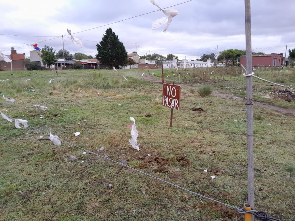 Vecinos lotean tierras del barrio Malvinas Argentinas donde pagaron por una vivienda y dicen que fueron estafados