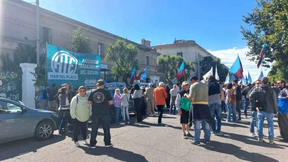 Desde ATE piden que los intendentes "también se expresen" sobre los despidos estatales