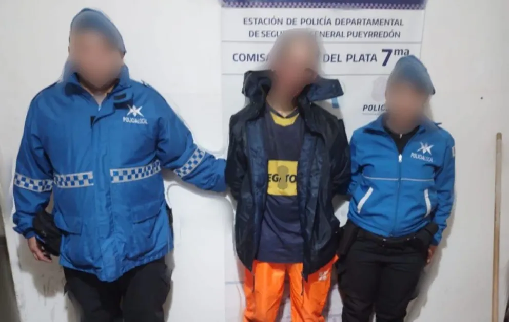Intentó robarle el vehículo a una mujer policía y terminó reducido por la víctima