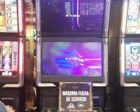 Apostador golpeó y dañó la pantalla de máquina tragamonedas del Casino Central