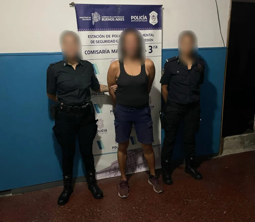 Furia, vandalismo y llamado al 911 en un reconocido bar del puerto