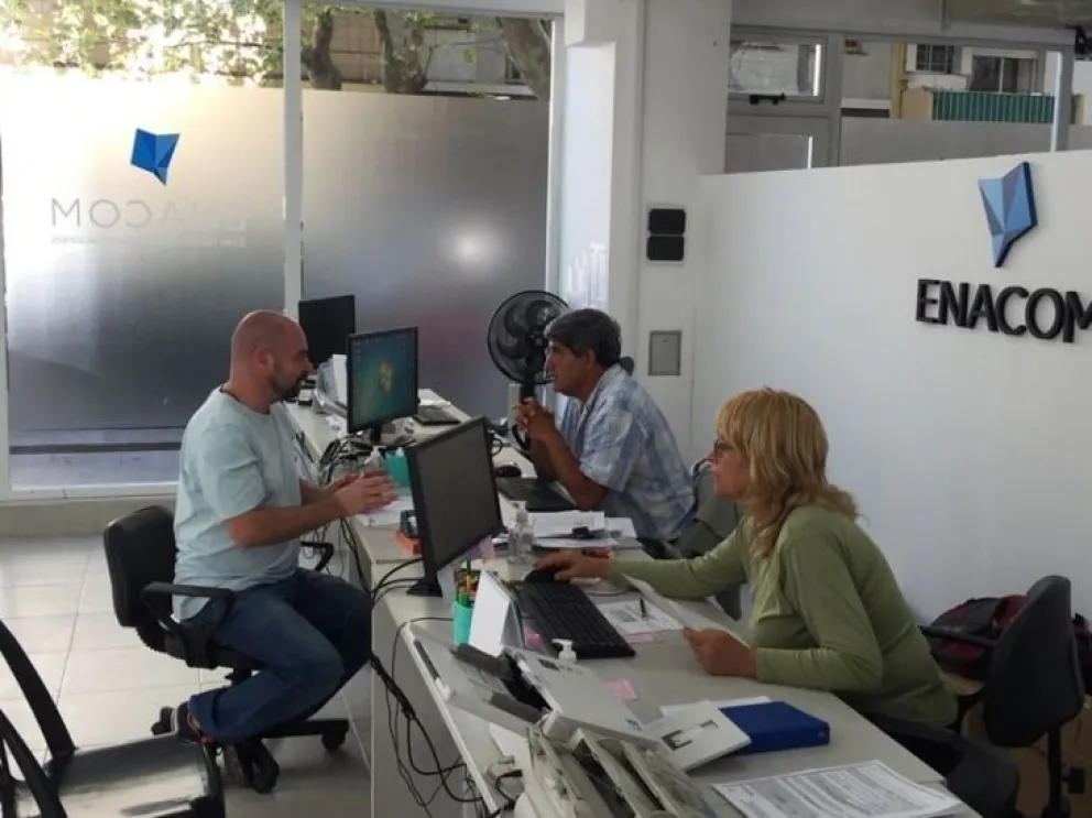 Tras despidos, trabajadores del ENACOM Mar del Plata realizarán una manifestación