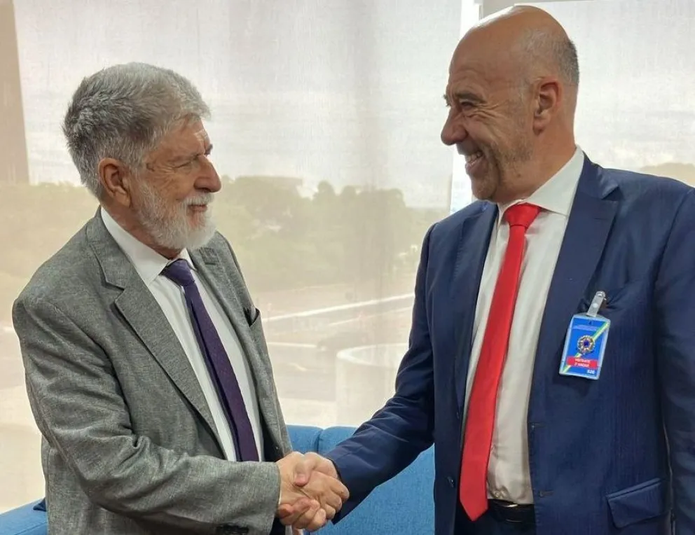 Exembajador argentino denunció la "intención" de evitar debates políticos profundos