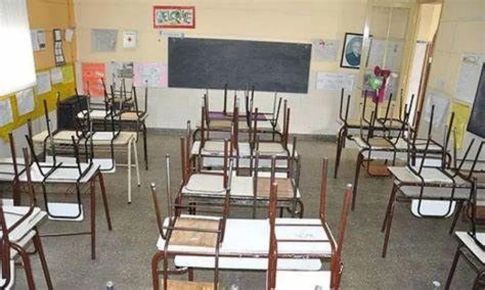 Docentes municipales adhieren al paro de este jueves convocado por Ctera