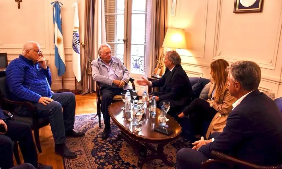 UTHGRA y FEHGRA expresaron "profunda preocupación" por el contexto económico