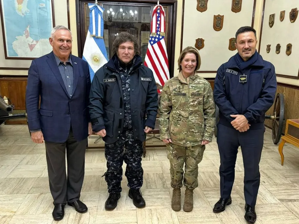 Milei se reunió con Jefa del Comando Sur de Estados Unidos en Ushuaia