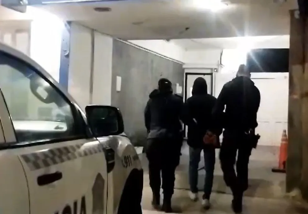 Capturaron a delincuente que había saltado portón para robar una bicicleta