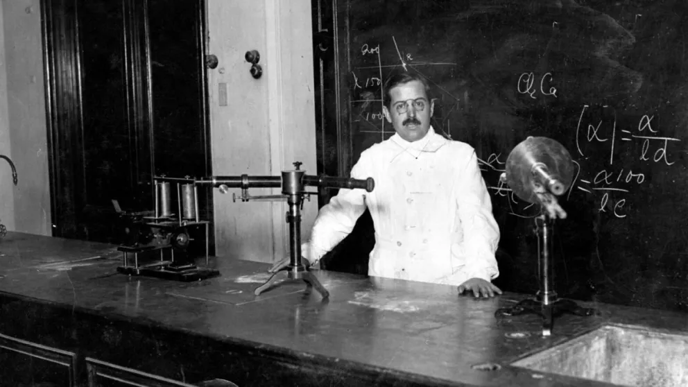 Día del investigador científico: iluminarán los balcones del Congreso en homenaje a Bernardo Houssay