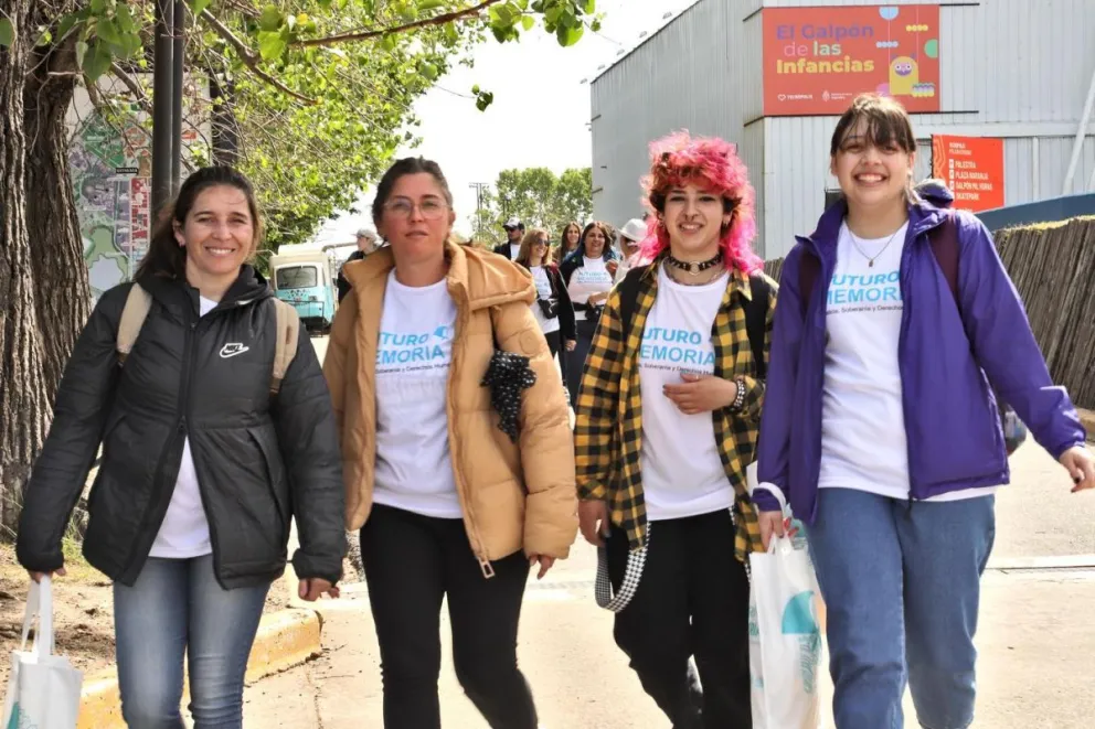 Cómo inscribirse al programa para jóvenes bonaerenses "Futuro Memoria 2024"