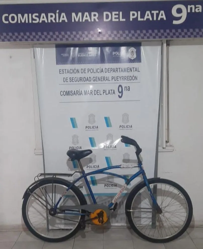 Aprehenden a un sujeto que forzó con un caño el candado de una bicicleta y la robó 